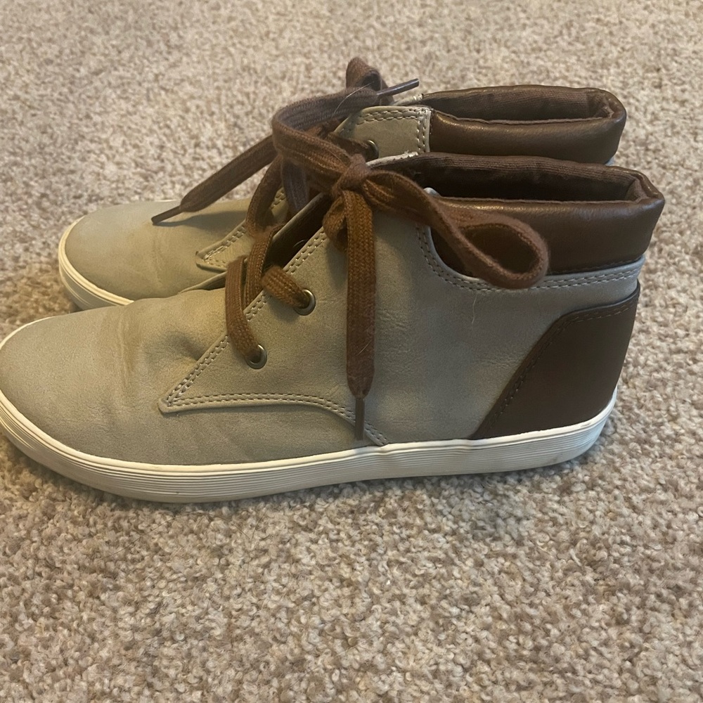 Cat and Jack casual boots for boys